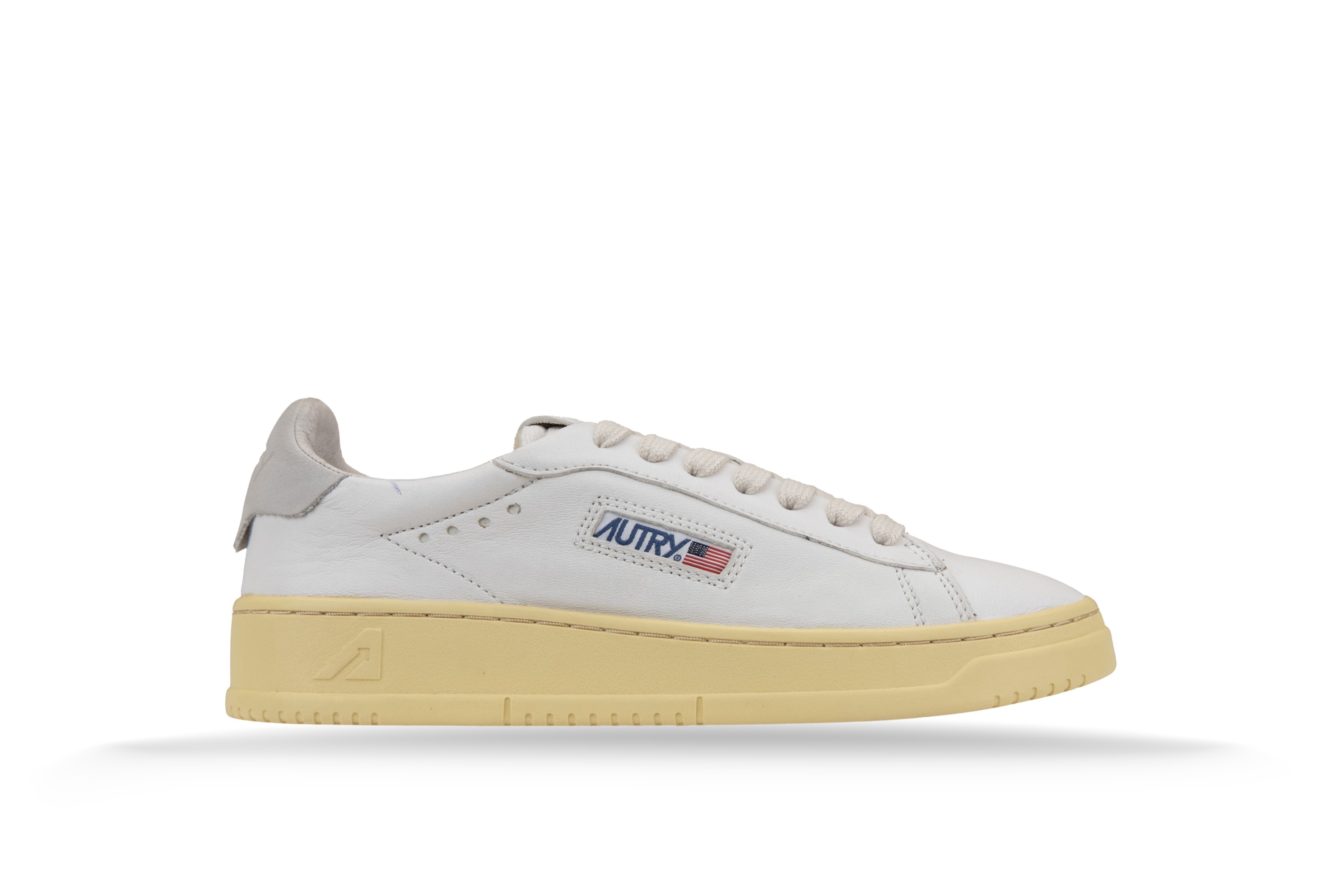 AUTRY｜SNEAKERS (ADLW NW01) Autry Medalist Low Sneakers In White And Skywriting Scraped